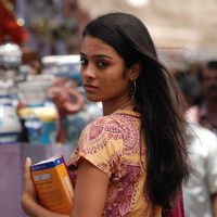 Gayathrie Shankar - 18 vayasu hot movie stills | Picture 62466